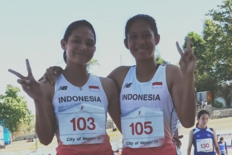 Erna Nuryanti (kiri) dan Raden Rosaline Fikanada (kanan) seusai mengikuti balapn lari 100 meter putri pada ajang SEA Youth Athletics Championships 2019 di FIlipina, Sabtu (02/03/2019).