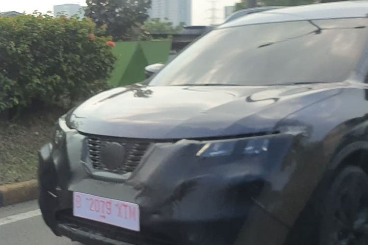 Penampkaan SuV yang diduga X-trail terbaru