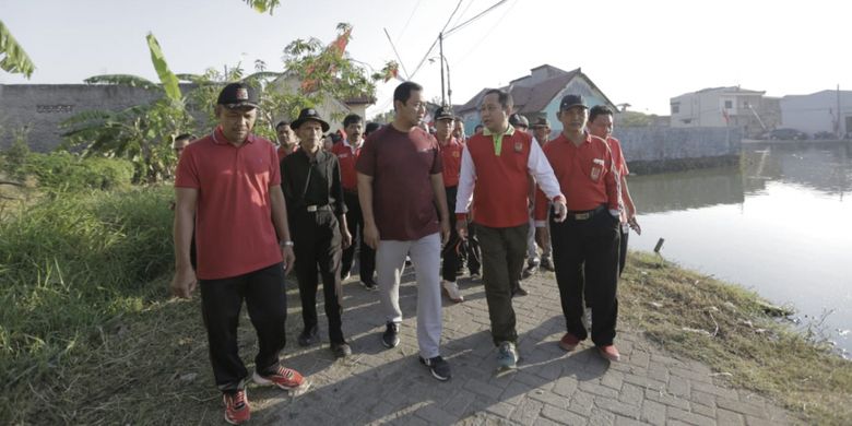 Wali Kota Semarang Hendrar Prihadi berkunjung ke kolam retensi Muktiharjo Kidul 