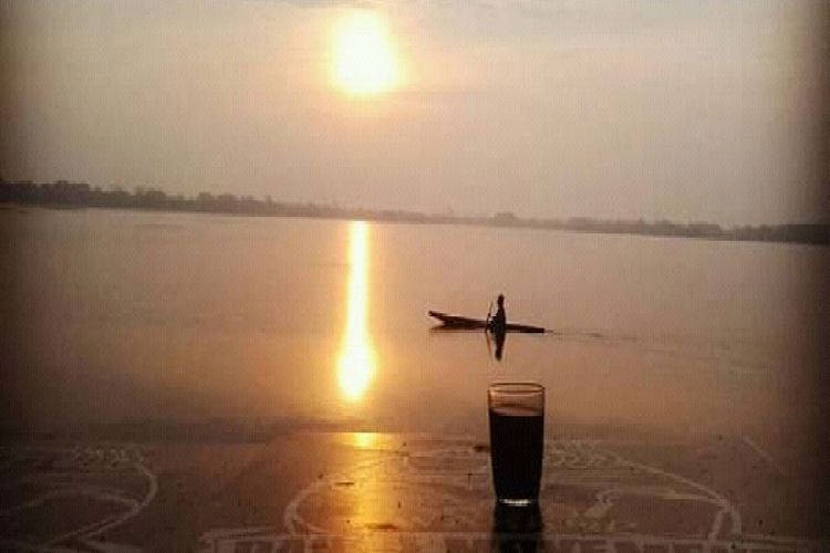 Sunrise di Danau Dendam Tak Sudah, Kota Bengkulu, Minggu (14/10/2018).