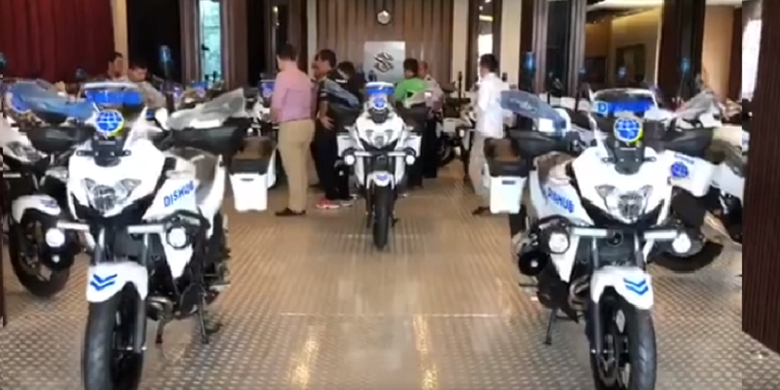 Kawasaki Versys-X 250 Tourer yang jadi motor Dinas Perhubungan DKI Jakarta.