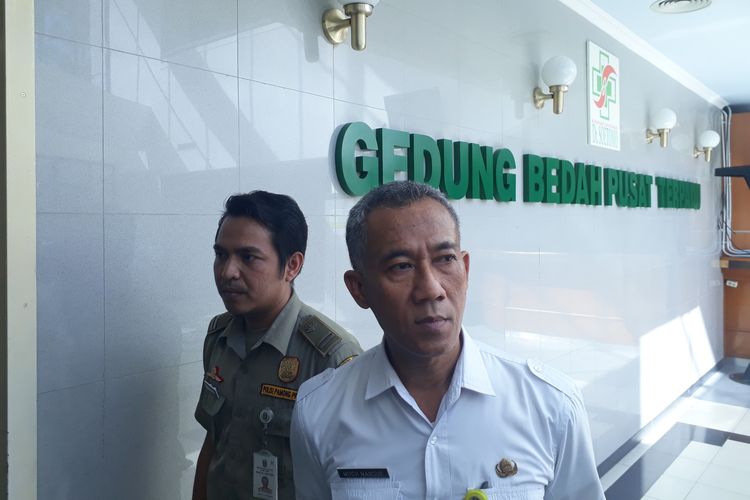 Wali Kota Surabaya Tri Rismaharini saat ini dirawat secara intensif di ruang intensive care unit (ICU), tepatnya di Gedung Bedah Pusat Terpadu (GBPT) Rumah Sakit Umum Daerah (RSUD) Dr. Soetomo, Surabaya, Jawa Timur, Rabu (26/6/2019).