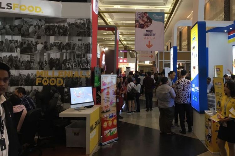 Suasana International Franchise, License, and Business Concept Expo and Conference (IFRA) 2018 di Jakarta Convention Center, Jumat (20/7/2018). Dalam pameran ini, turut hadir pelaku usaha waralaba dari berbagai jenis usaha di Indonesia.