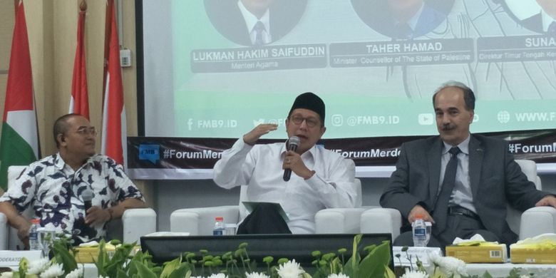 Menteri Agama Lukman Hakim Saifuddin saat menjadi pembicara dalam diskusi media bertajuk Indonesia Bersama Palestina Forum Merdeka Barat 9 di Kementerian Komunikasi dan Informatika, Jakarta Pusat, Jumat (15/12/2017).