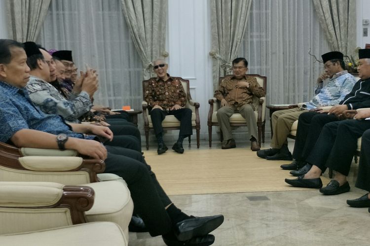 Wakil Presiden Jusuf Kalla bertemu tokoh masyarakat