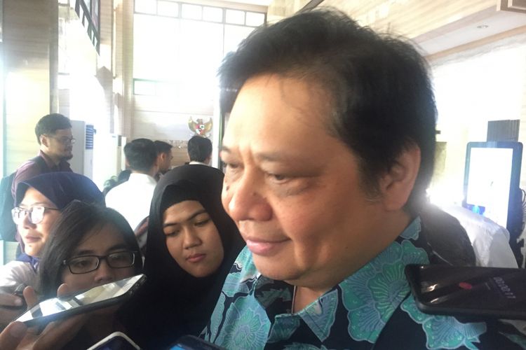 Menteri Perinduristrian Airlangga Hartanto Kementerian Koordinator Bidang Perekonomian Jakarta, Senin (3/9/2018).