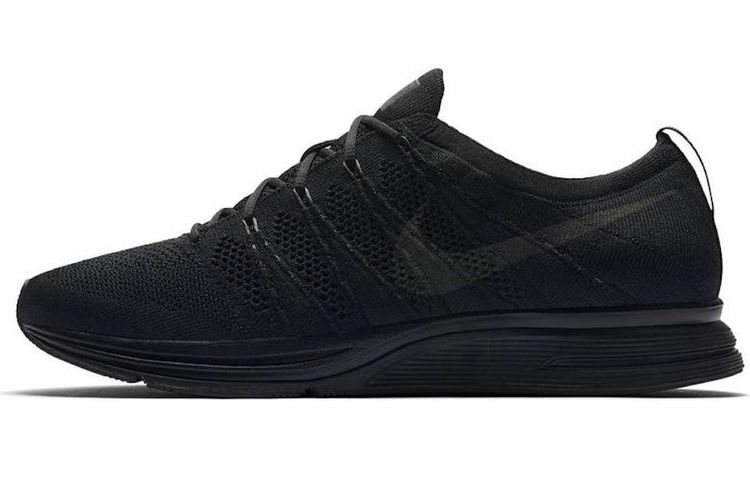 Nike Flyknit Trainer hitam