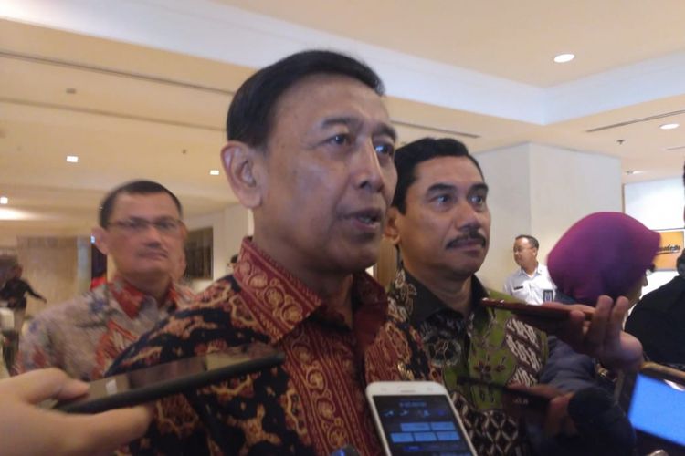 Menteri Koordinator Politik, Hukum, dan Keamanan Wiranto di Hotel Borobudur, Jakarta Pusat, Kamis (27/12/2018). 