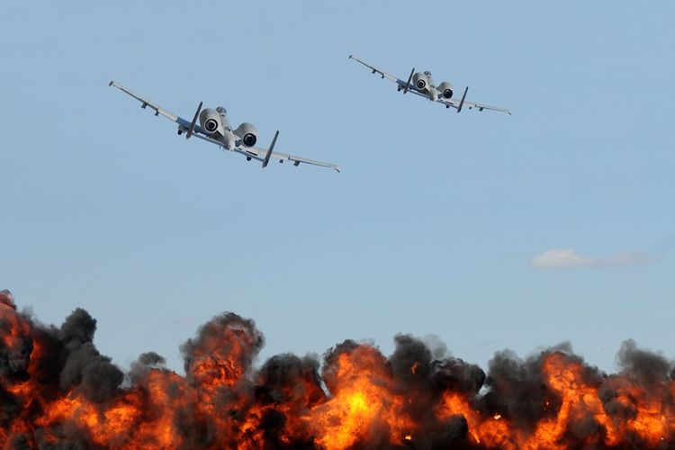 Ilustrasi Serangan Udara oleh Jet Tempur.