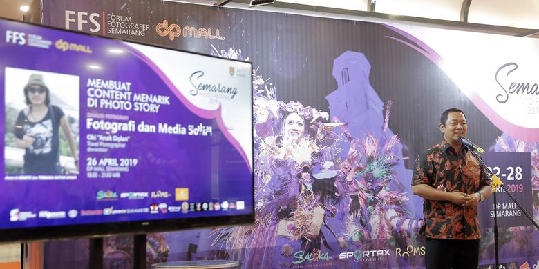 Wali Kota Semarang Hendra Prihadi saat membuka event Semarang Photo Festival di DP Mall Semarang, Senin (22/4/2019). 