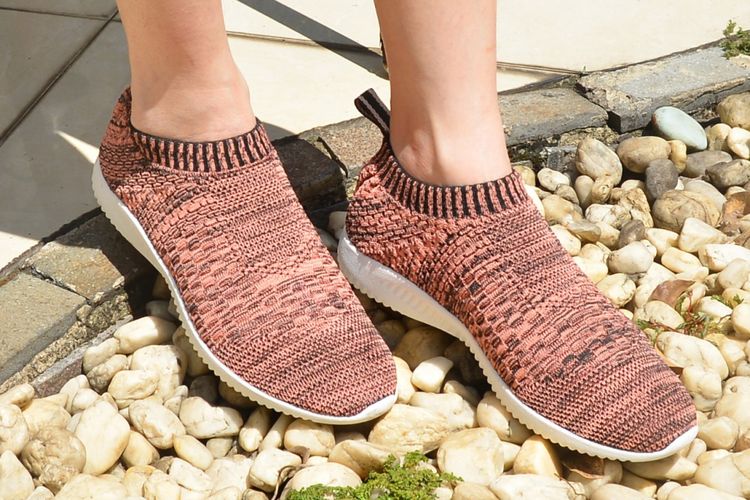 Sepatu Calver seri knitting.