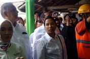 Menteri BUMN Pasangkan Listrik Gratis Rumah Panggung di Tasikmalaya
