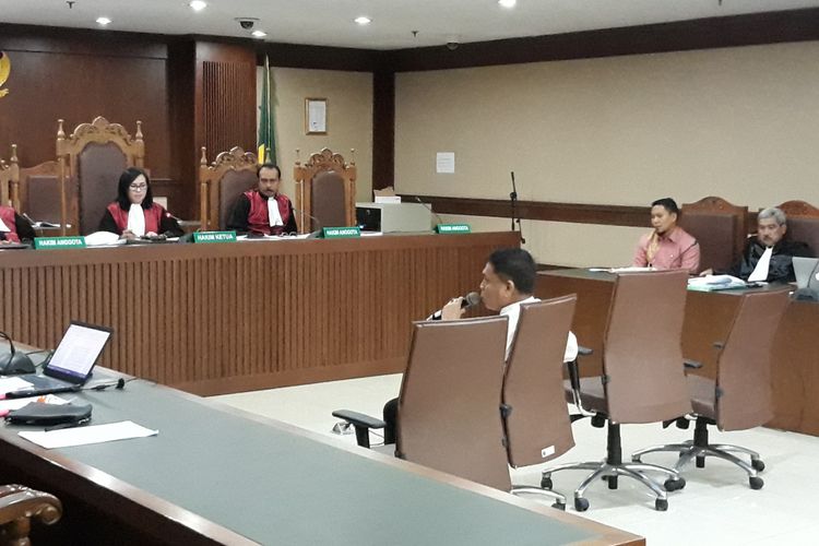 Gubernur Aceh Irwandi Yusuf jadi saksi di Pengadilan Tipikor Jakarta, Kamis (25/10/2018).