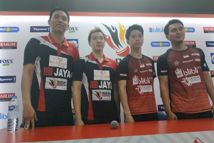 Hendra Setiawan, Marcus Fernaldi Gideon, Kevin Sanjaya Sukamuljo, dan Mohammad Ahsan menghadiri konferensi pers Djarum Superliga Badminton 2019, di Sabuga, Bandung, Kamis (21/2/2019).