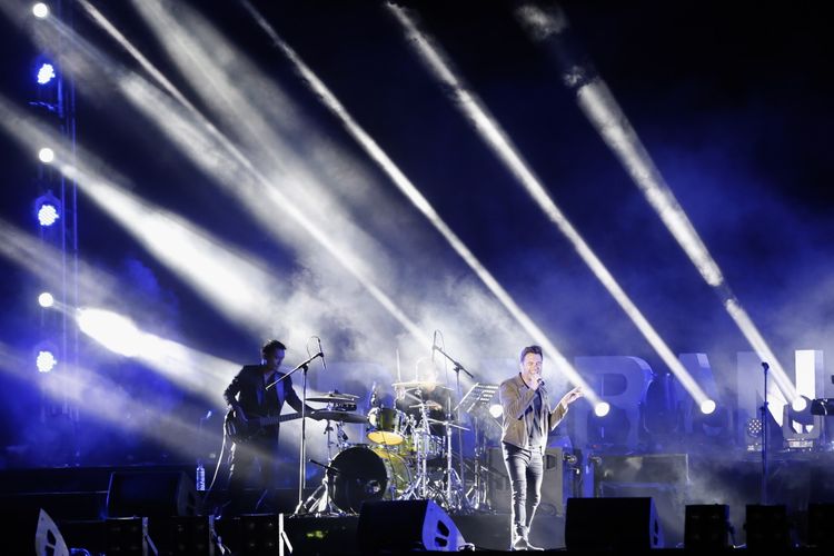 Shane Filan tampil di Prambanan Jazz Festival 2017 di kompleks Candi Prambanan, Yogyakarta, Jumat (18/8/2017). Prambanan Jazz Festival berlangsung selama tiga hari dari 18 sampai 20 Agustus 2017 di Candi Prambanan, Yogyakarta.