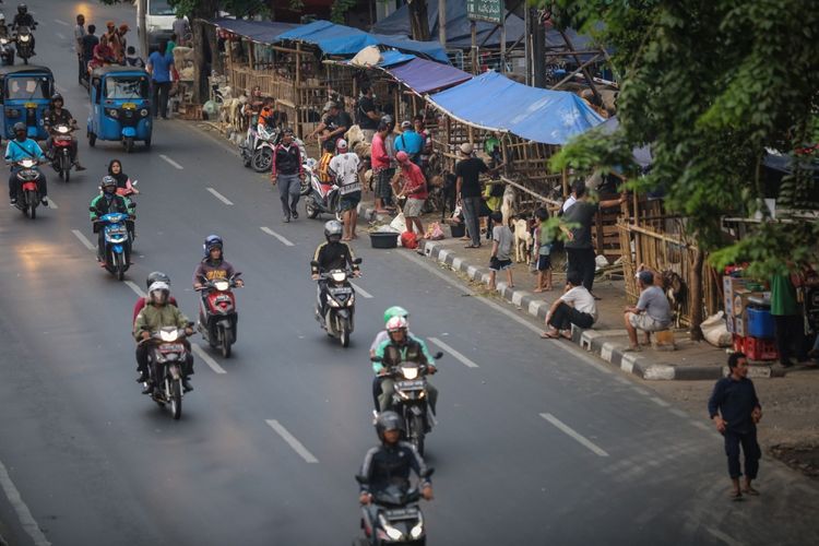 Satpol PP Bekasi Akan Tertibkan Pedagang Hewan Kurban yang 