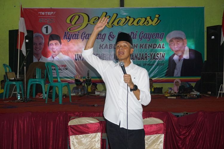 Calon Gubernur Jawa Tengah, Ganjar Pranowo di acara deklarasi Kyai Gayeng. 