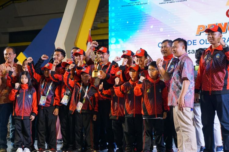 Provinsi Bali meraih juara umum Olimpiade Olahraga Siswa Nasional (O2SN) 2018.