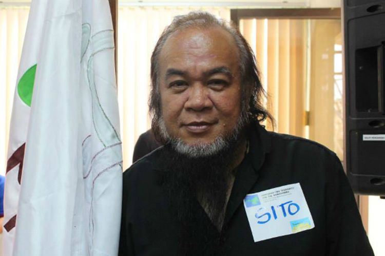 Pastor Teresito Soganub, yang bisa dipanggil Chito, namun digambar ini mengenakan tag bertulis Sito, bebas dari penyanderaan teroris di Marawi.  