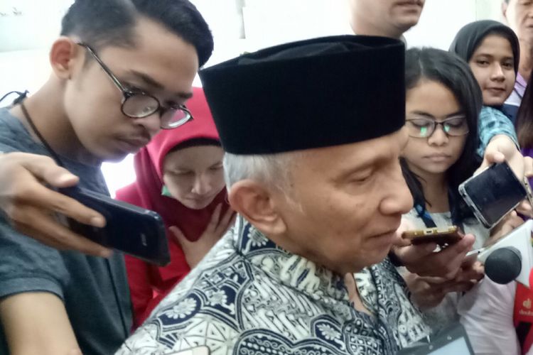 Amien Rais di Kompleks Parlemen, Senayan, Jakarta, Selasa (10/10/2017)