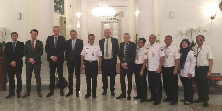 Gubernur DKI Jakarta Anies Baswedan dan Duta Besar Belanda untuk Indonesia YM, Rob Swartbol, resmi membuka program DUTEP di Jakarta, Rabu, (13/2/2019). 