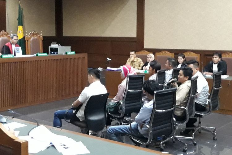Persidangan terhadap terdakwa Direktur Utama PT Sarana Bangun Nusantara Hasmun Hamzah di Pengadilan Tipikor Jakarta, Rabu (30/5/2018).