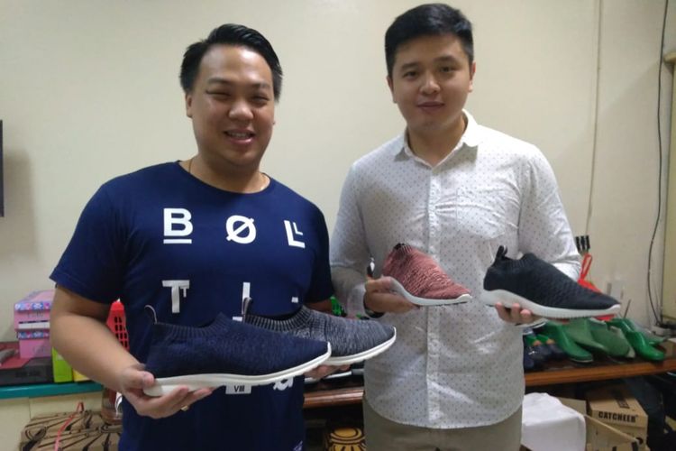 Anthony Handisanjaya (kiri) dan Yosua Dwipermana Putra (kanan), pemilik sepatu Calver.