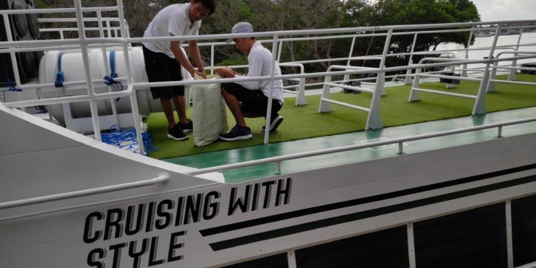 Kapal cepat NS Boat, berangkat dari Pelabuhan Sesetan Bali menuju Gili Trawangan dan Gili Air.