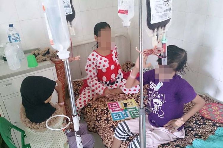 Fauzannur dan empat saudara kandungnya didiagnosa menderita Talasemia, mereka adalah keluarga yang berasal dari Kabupaten Bireun dan harus menjalani perawatan dan transfusi rutin di RSUZA Banda Aceh.