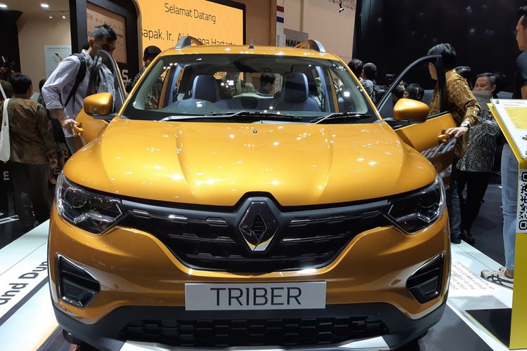 Renault akhirnya meluncurkan MPV murah Triber di GIIAS 2019, tapi tanpa harga resmi, Kamis (18/7/2019).