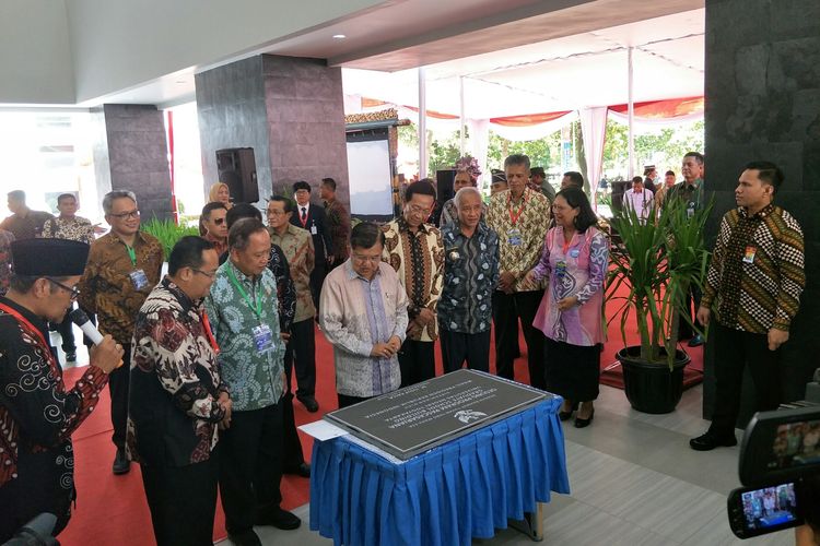 Wakil Presiden Jusuf Kalla resmikan Gedung Pascasarjana UNY