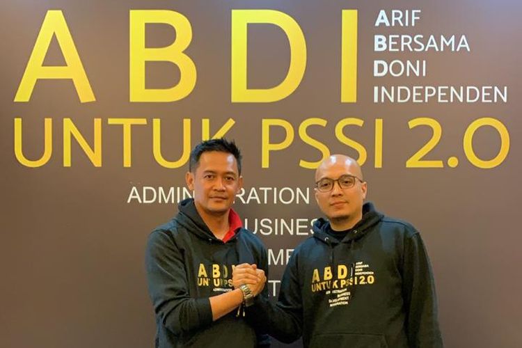 Arif  Putra Wicaksono CEO Nine Sport Inc bersama Doni Setiabudi selaku CEO Bandung
Premier League menyatakan kerjasama untuk memenangkan pemilihan pengurus PSSI.