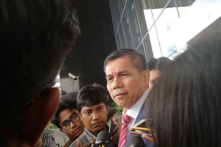 Sekretaris Jenderal Partai Demokrat Hinca Pandjaitan mendatangi Komisi Pemberantasan Korupsi, Kamis (15/3/2018). 