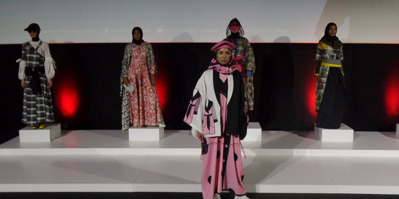 Muslim Fashion Festival Indonesia (Muffest) 2019 akan menghadirkan busana dengan empat tema, yakni Exuberant, Neo Medieval, Svarga, dan Cortex.