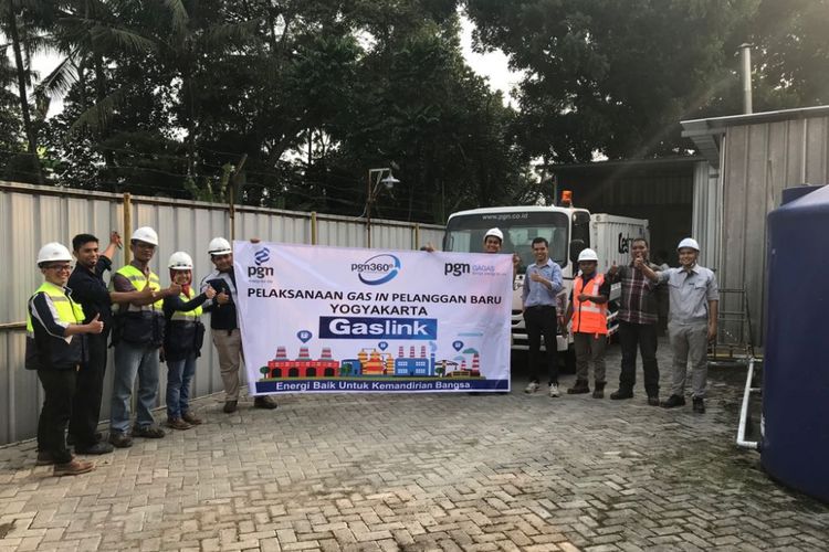 PGN siap menyalurkan gas untuk keperluan produksi bakpia kukus merek Tugu Jogja milik CV Tugu Jogja Istimewa di Yogyakarta.