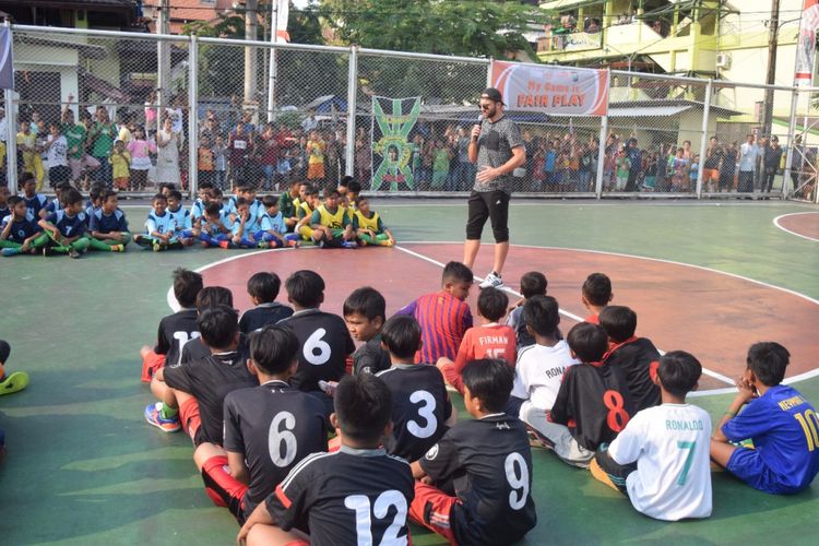 Menyambut Hari Anak Nasional, Wahana Visi Indonesia menggelar kompetisi futsal di Surabaya (23/7/2018)
