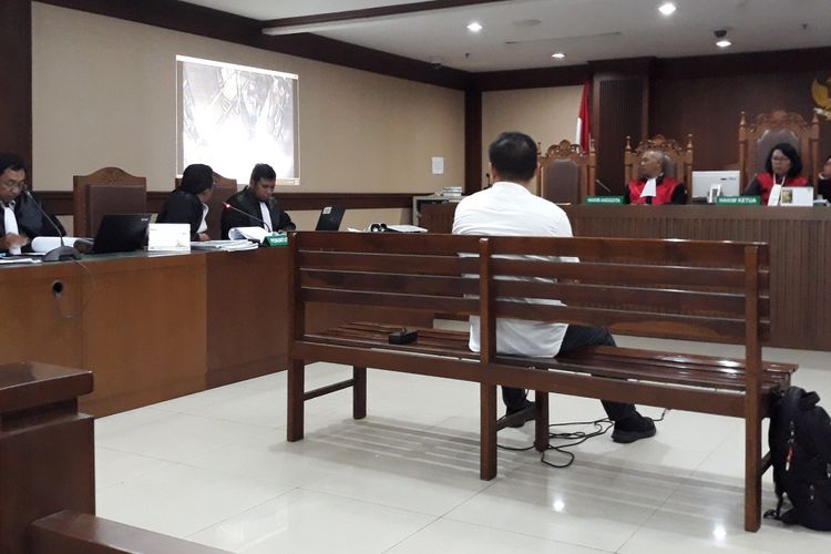 Panitera pengganti Pengadilan Tipikor Medan, Helpandi bersaksi di Pengadilan Tipikor Jakarta, Kamis (7/2/2019).