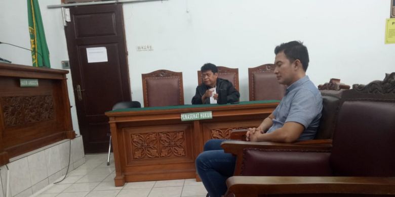 Caleg DPR RI dari Partai Amanat Nasional Mandala Abadi menjalani sidang vonis di Pengadilan Negeri Jakarta Selatan, Senin (21/1/2019).