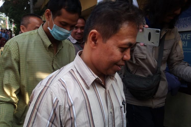 Nur Mahmudi Ismail, mantan Wali Kota Depok, memenuhi panggilan polisi dengan mendatangi Polresta Depok, Kamis (13/9/2018). Ia dipanggil polisi sebagai tersangka kasus korupsi.