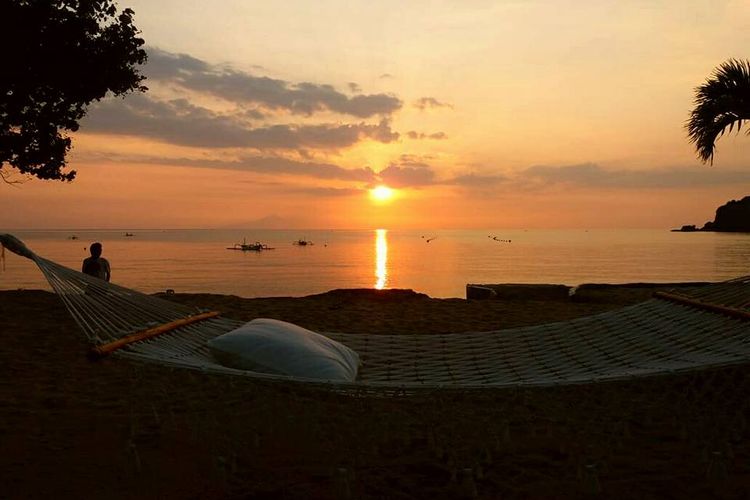 Suasana sunset di 7 Secrets Resort, Lombok, Nusa Tenggara Barat.