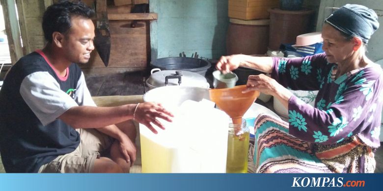 Mereka yang Bersetia Pada Minyak Kelapa...