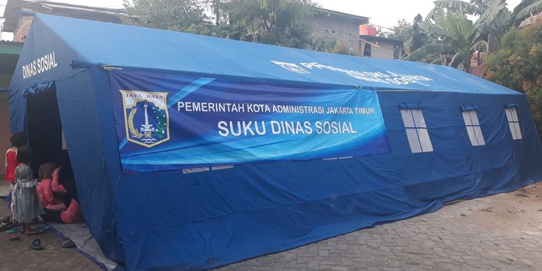 Korban Kebakaran 10 Rumah di Jalan Perumpung Tengah, Kelurahan Cipinang Besar Utara, Jatinegara, Jakarta Timur Masih Butuh Bantuan Logistik, Senin (19/8/2019).