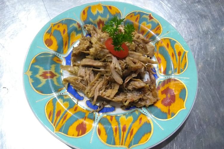 Kuliner khas Turki, Baby Lamb Baked in Salt tersaji di Warung Turki, Jakarta, Senin (21/5/2018). Kuliner berbahan daging domba itu merupakan salah satu sajian Kerajaan Ottoman pada era 1460-an.