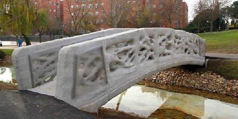 Selasa(17/10/2017), Belanda resmi punya jembatan berteknologi 3D pertama di dunia. Jembatan ini ada di tenggara kota Gemert. 