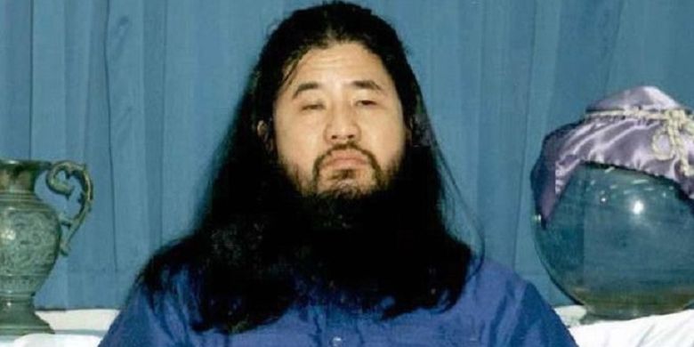 Shoko Asahara, pemimpin sekte Aum Shinrikyo, bertanggung jawab atas aksi teror di Tokyo yang menewaskan 13 orang pada 1995 silam.