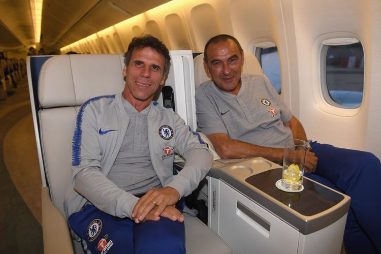 Gianfranco Zola ditunjuk sebagaia asisten pelatih Maurizio Sarri di Chelsea, 18 Juli 2018.