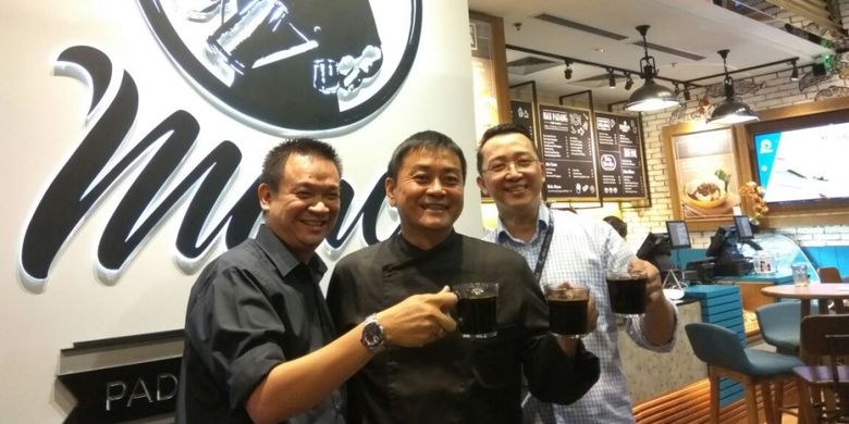Kedai Kopi Marco menawarkan keunggulan rasa es kopi Padang.