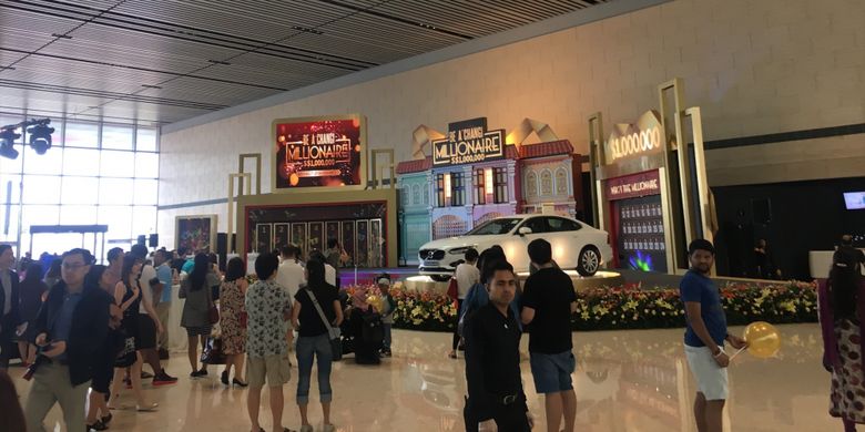 Suasana dalam acara grand final Changi Millionaire di Terminal 4 Bandara Changi, Singapura, Minggu (21/1/2018).