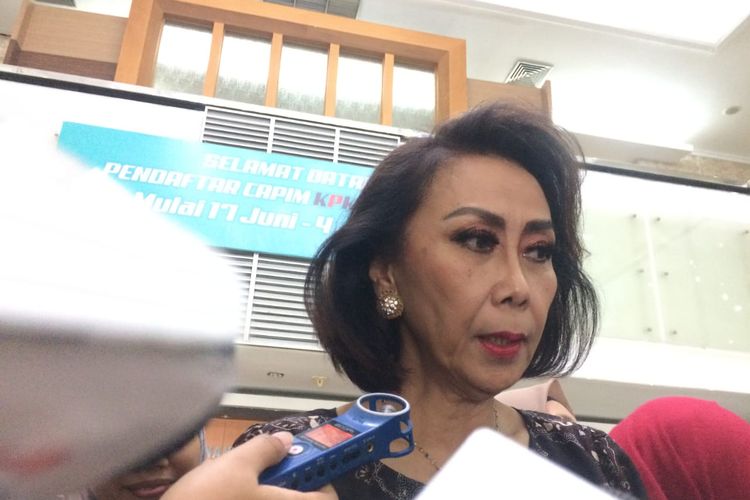 Ketua Panitia Seleksi (Pansel) calon pimpinan KPK, Yenti Garnasih,saat ditemui di Gedug Sektretariat Negara sebelum rapat pansel, Jakarta, Kamis (4/7/2019).  