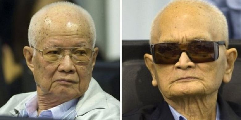 Dua pemimpin rezim Khmer Merah Khieu Samphan (kiri) dan Nuon Chea. Keduanya diputus penjara seumur hidup setelah dianggap melakukan genosida.